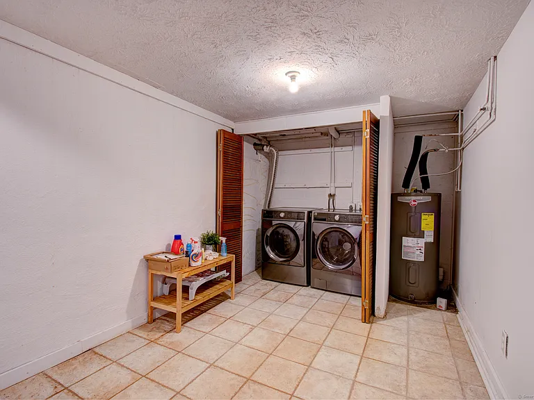 184 Gravel St #26 — Photo 30
