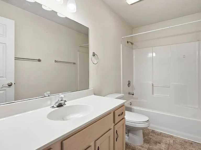 67 Covered Bridge Dr — Photo 22