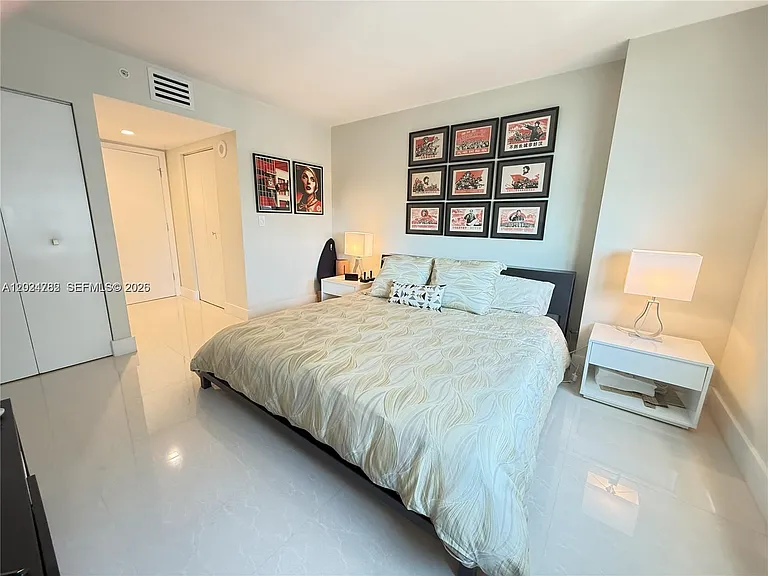 1155 Brickell Bay Dr #2108 — Photo 15