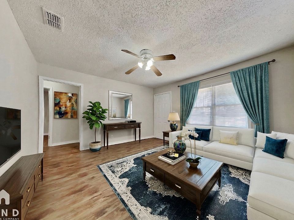 1st image of 108 N Avenue V