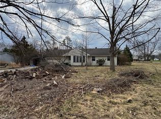 8367 Kirkwood Dr, Chesterland, OH 44026