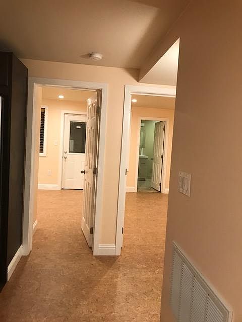1st image of 717 10th Ave