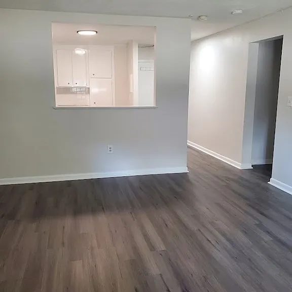 700 Cummins Hwy #G4 — Photo 3