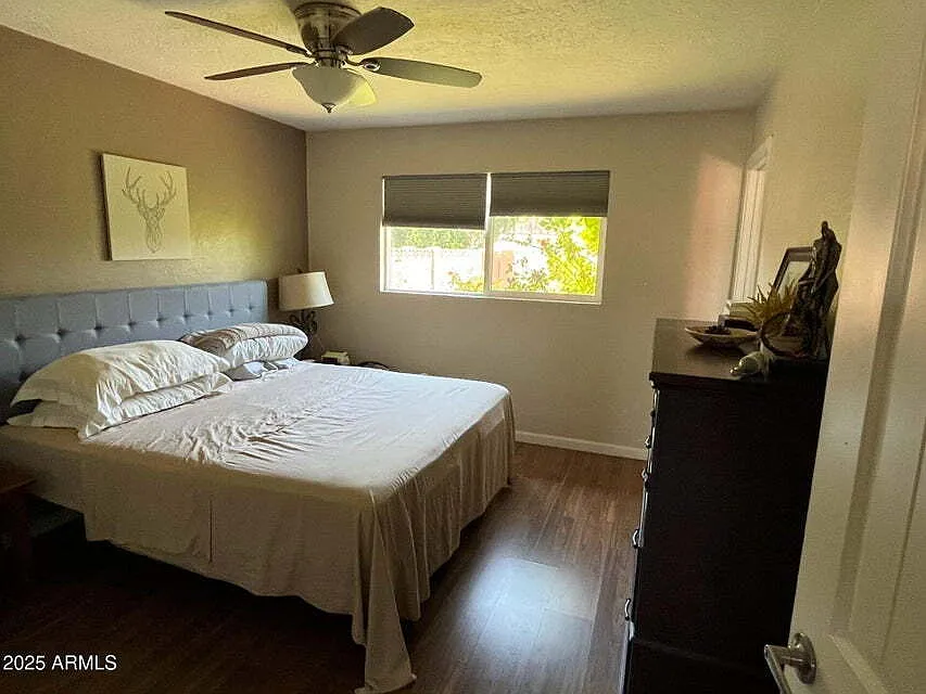 2 bed, 2.0 bath, 1506 sqft, $2,200 — Photo 2