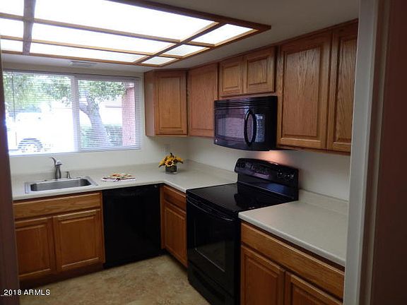 4th image of 2312 W Lindner Ave Unit 4