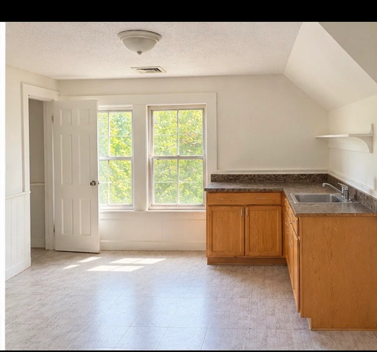 2 bed, 1000 sqft, $1,650 — Photo 1
