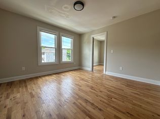205 Howe Ave #205, Shelton, CT 06484