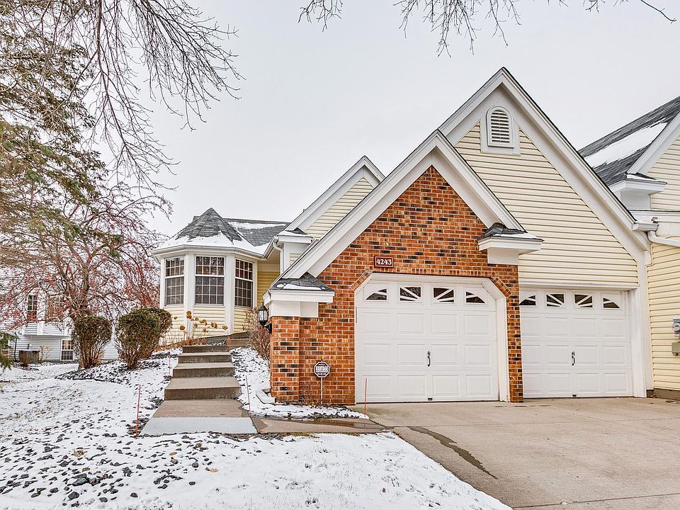 1st image of 4243 Pond View Dr