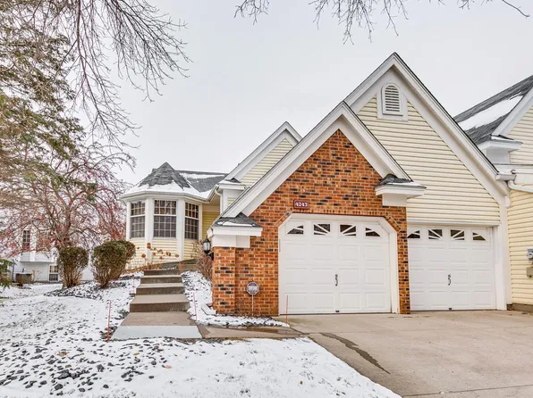 4243 Pond View Dr, White Bear Township, MN 55110