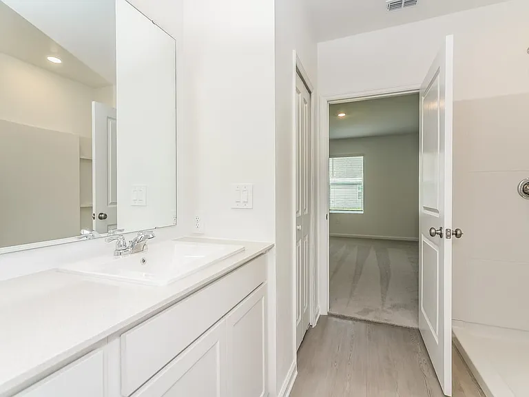 6240 Botticella Blvd — Photo 15