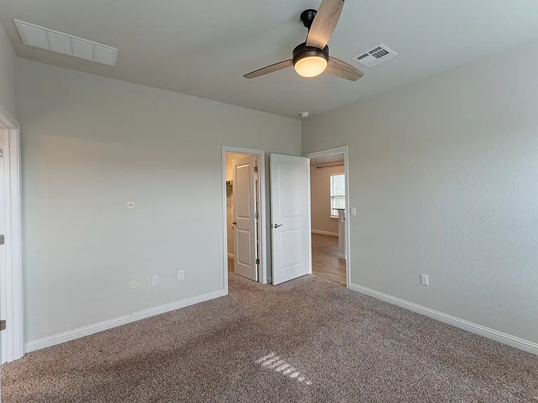 8209 McKamy Dr — Photo 19