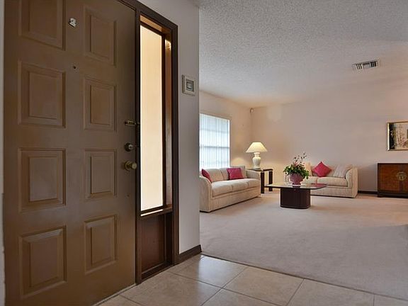 3rd image of 8726 Alegre Cir
