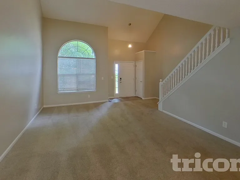 842 Asbury Trl — Photo 18