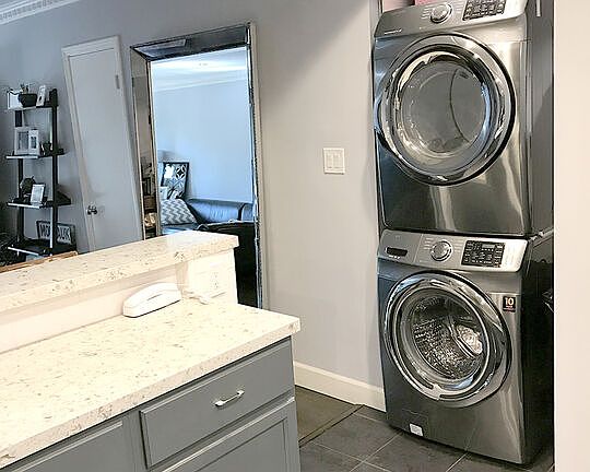 3rd image of 8727 Shoreham Dr APT 2