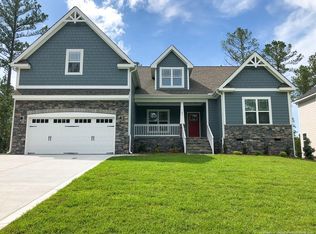 164 Education Dr, Spring Lake, NC 28390