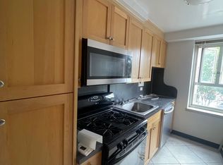 189-02 64th Ave #2D, Fresh Meadows, NY 11365