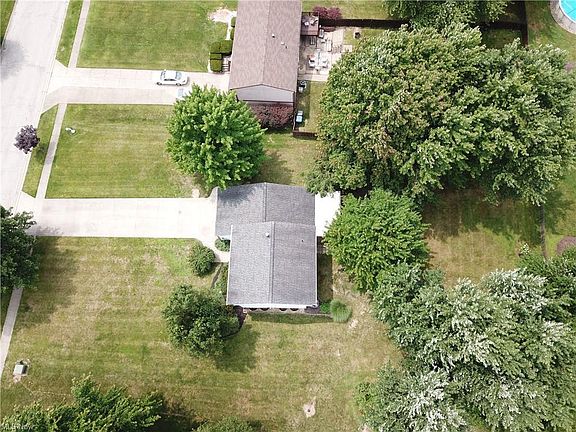 4th image of 959 Sherwood Dr