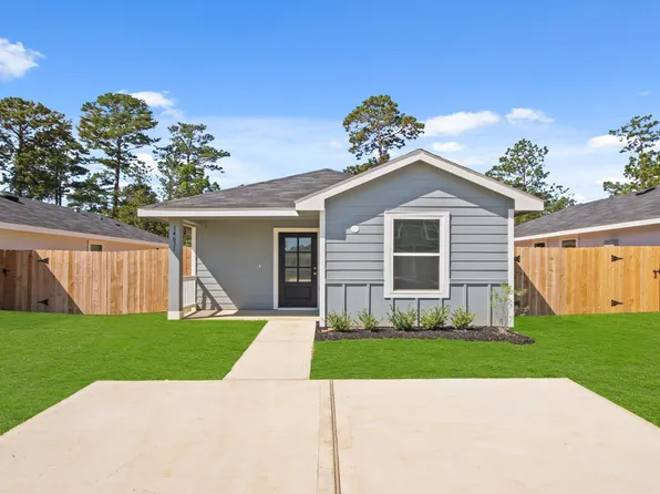 14631 New Village Dr, Willis, TX 77378
