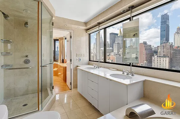 Rented by JSG Realty Corp | media 10