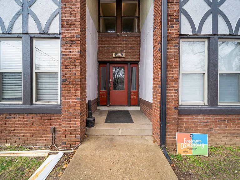 1021 N Denver Ave #B — Photo 3