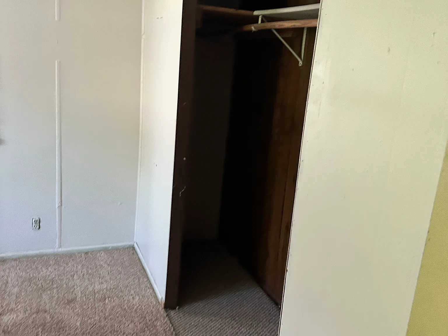 3 bed, 1.5 bath, 924 sqft, $525 — Photo 3