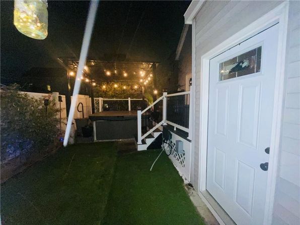 26 Whipple Ave, Cranston, RI 02920