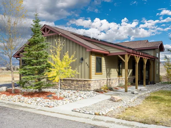 540 Elk Track Circle, Granby, CO 80446