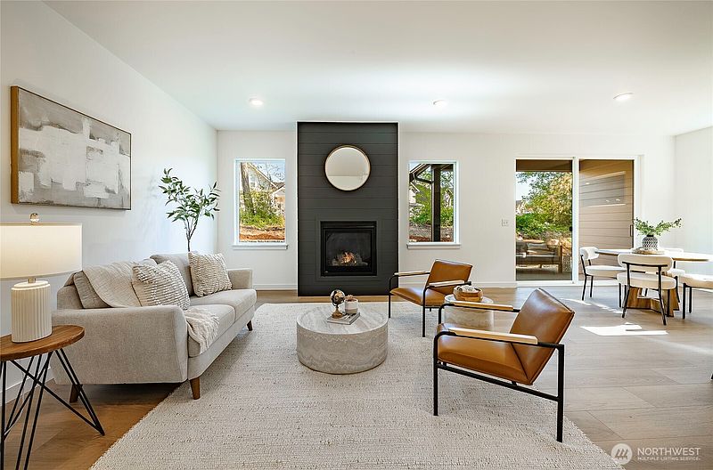5th image of 3005 Cedar View Way