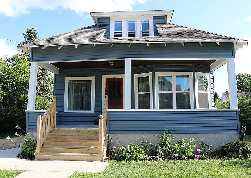1st image of 245 W Rossman St