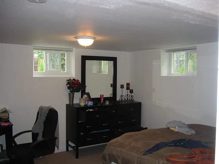 1423 S Clarkson St — Photo 3