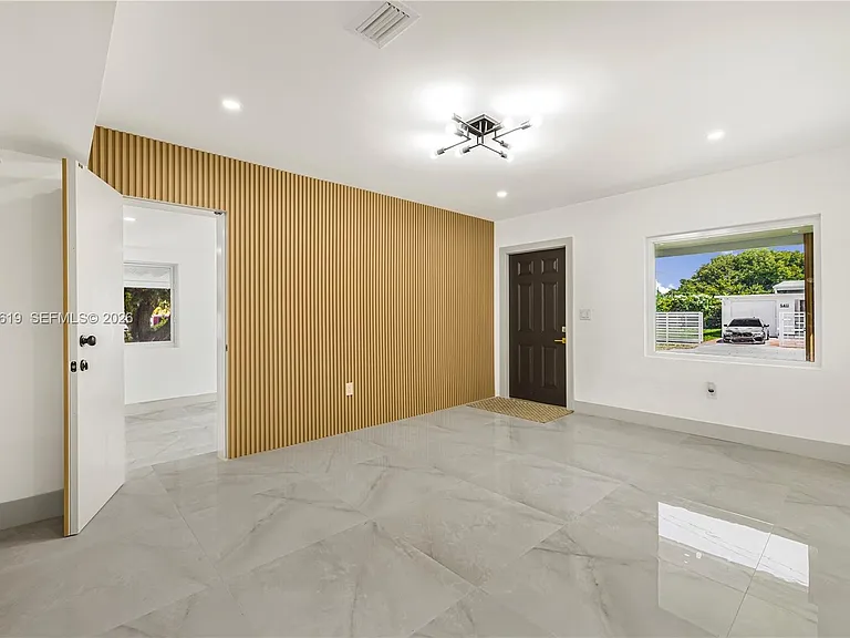 5410 SW 2nd St — Photo 13
