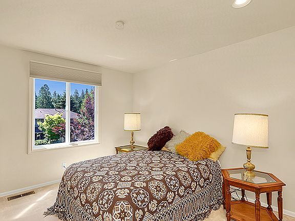 2nd image of 22232 NE 21st Way