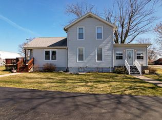 106 South St, Monroe Center, IL 61052