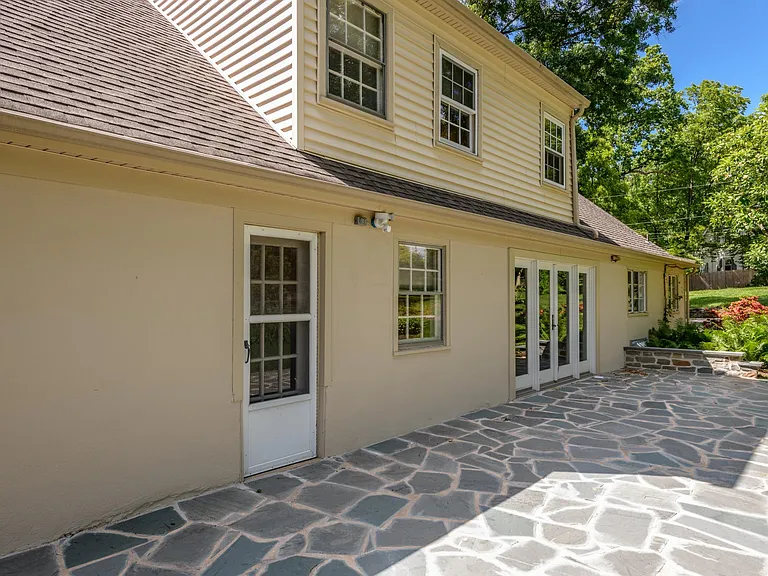 100 Pine Tree Rd — Photo 19