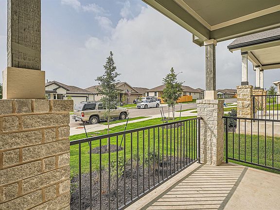 4th image of 339 Lbj Ln