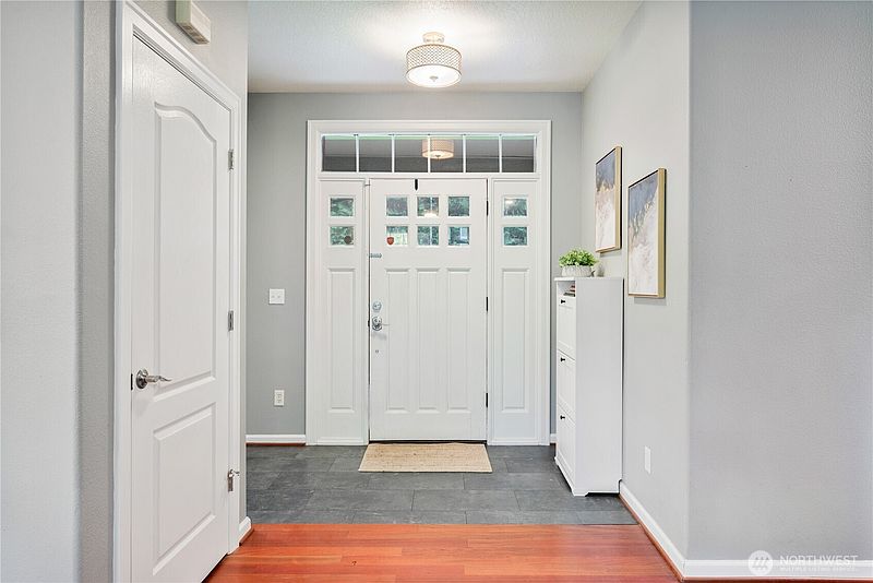 3rd image of 148 W Canyon View Drive