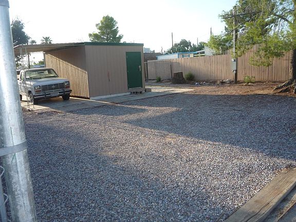 3rd image of 3314 N Chapel Ave