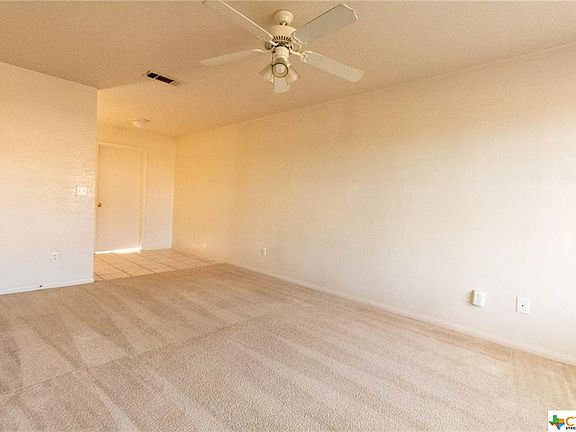 4th image of 1610 Van Zanten Dr APT B