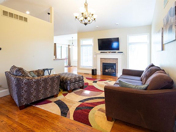 2nd image of 6516 Cuddy Ct