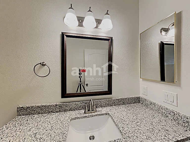 12723 W Edgemont Ave — Photo 12