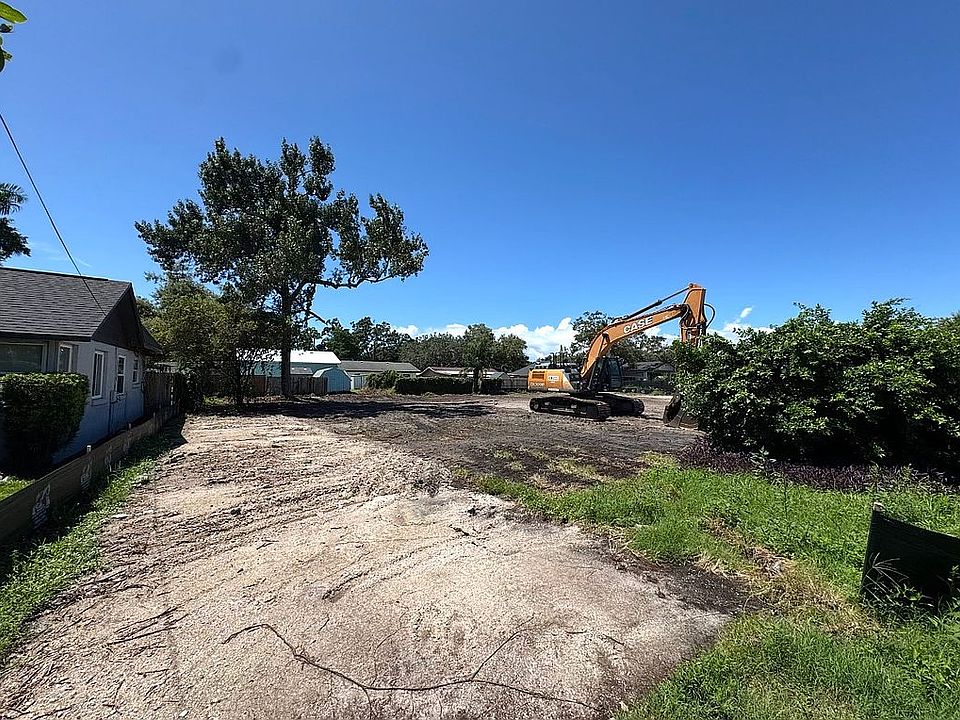 2nd image of 1202 35th St W