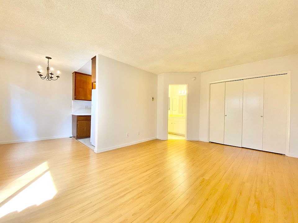 1st image of 1320 Armacost Ave #2
