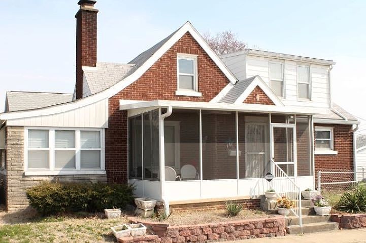 1st image of 2001 N Heidelbach Ave