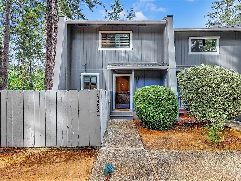 1st image of 15489 Kingsbury Cir