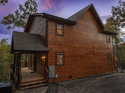 2125 Rabbit Point Way, Sevierville, TN, 37876