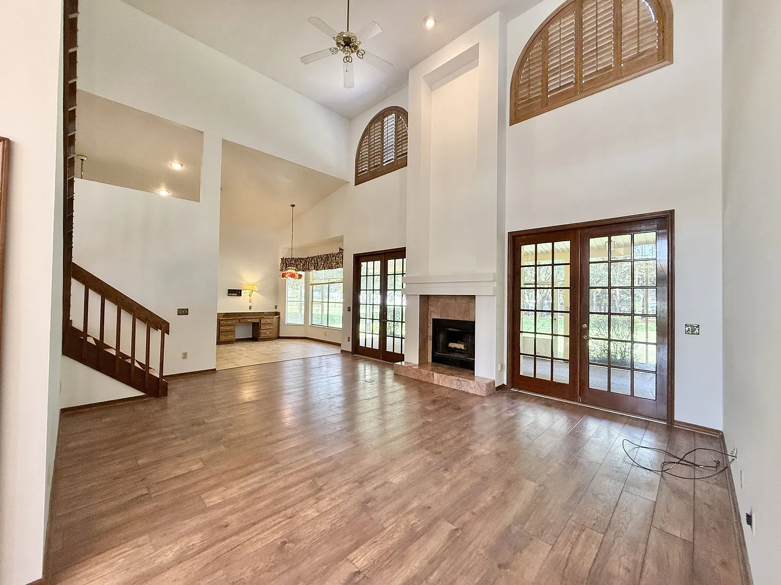 4 bed, 3.0 bath, 3021 sqft, $3,600 — Photo 4