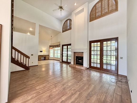 4th image of 124 Estates Cir