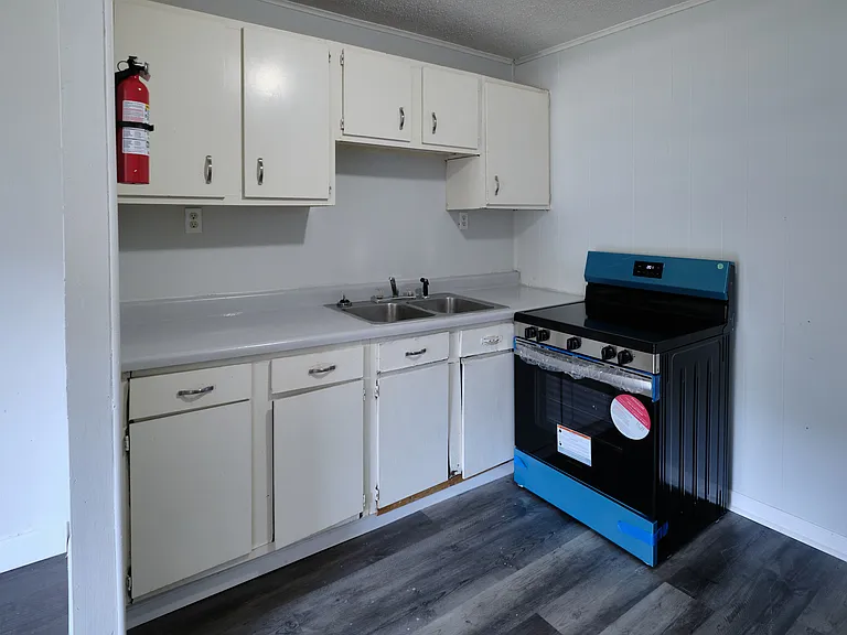 1068 Wooddale Church Rd #207 — Photo 4