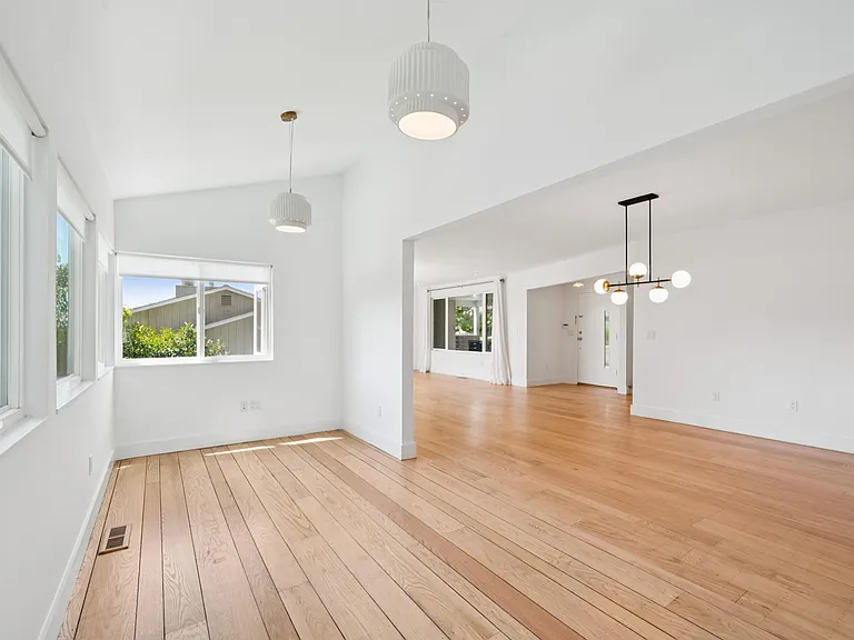 4923 Harbord Dr — Photo 23