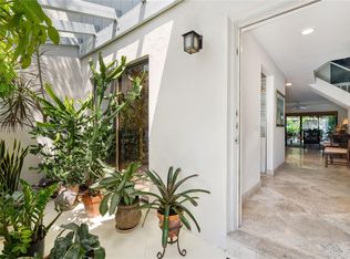 7860 SW 86th St APT 28, Miami, FL 33143